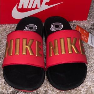 Women’s Nike slides